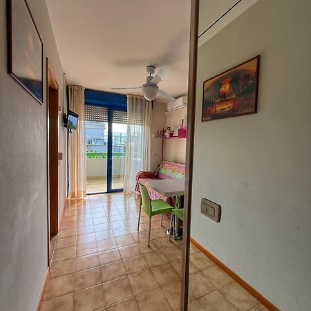 Grazioso Appartamento N 66 A Bibione A 100 Mt Dal Mare Exterior foto